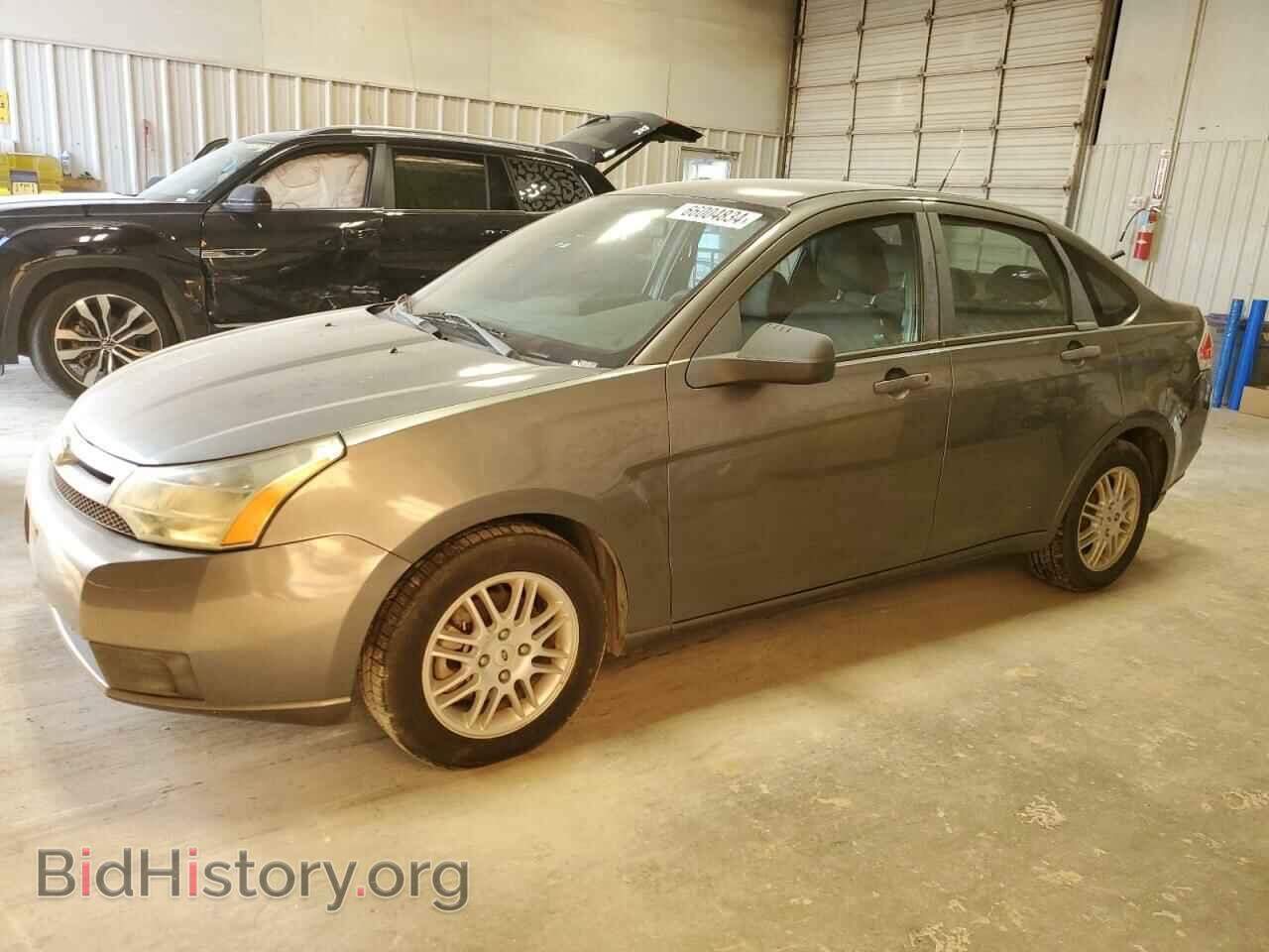 Photo 1FAHP3FN5AW257811 - FORD FOCUS 2010