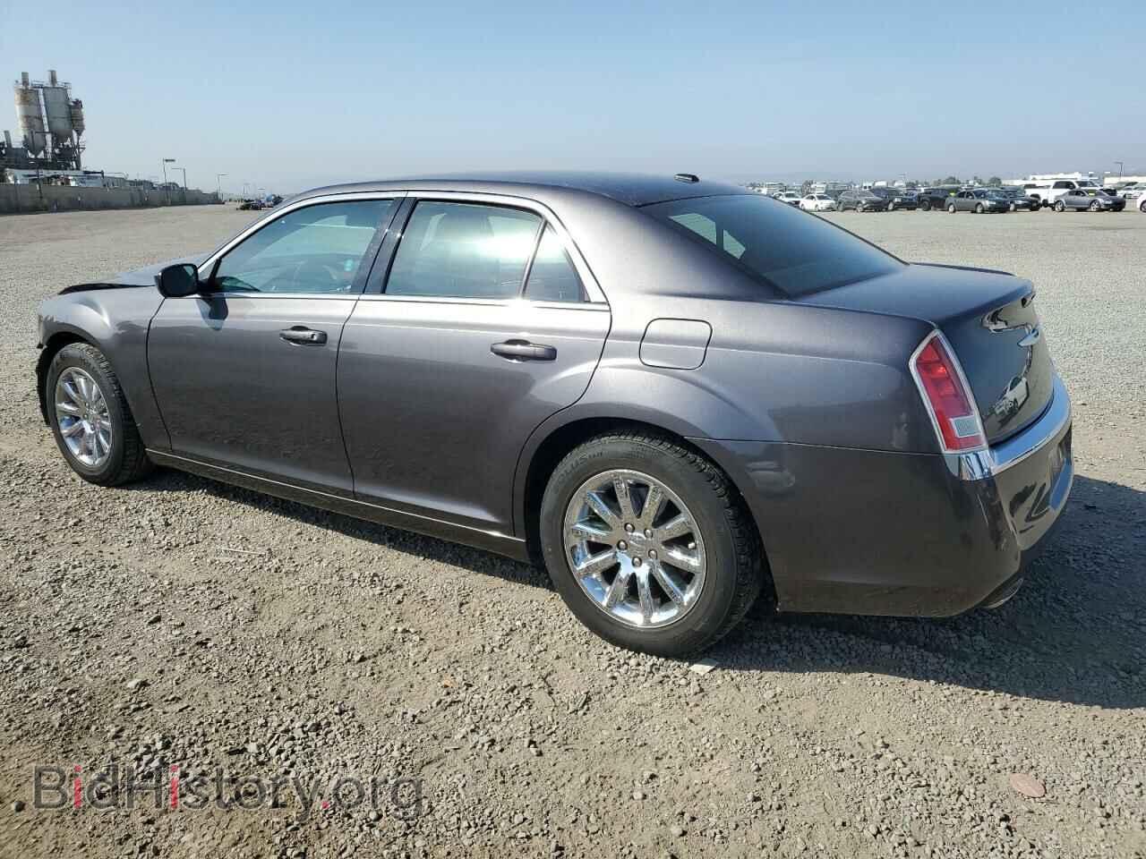 2014 CHRYSLER 300 - VIN: 2C3CCAAG4EH323903 - Фото 2
