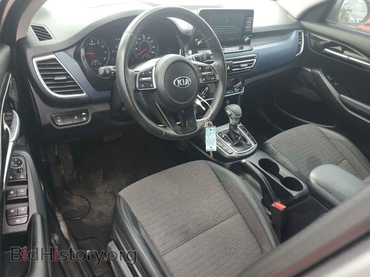 2021 KIA SELTOS - VIN: KNDEUCAA5M7059433 - Фото 8