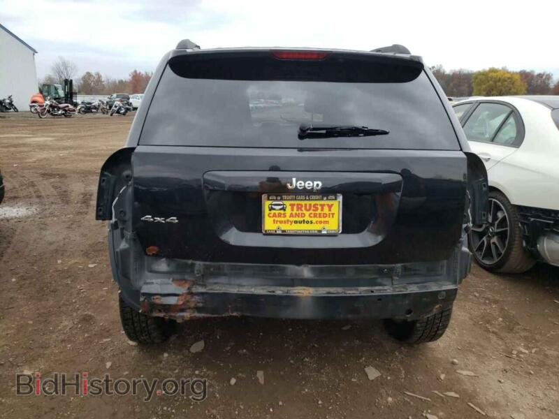 2011 Jeep COMPASS (VIN 1J4NF1FB4BD158513) — фото 9 из 10