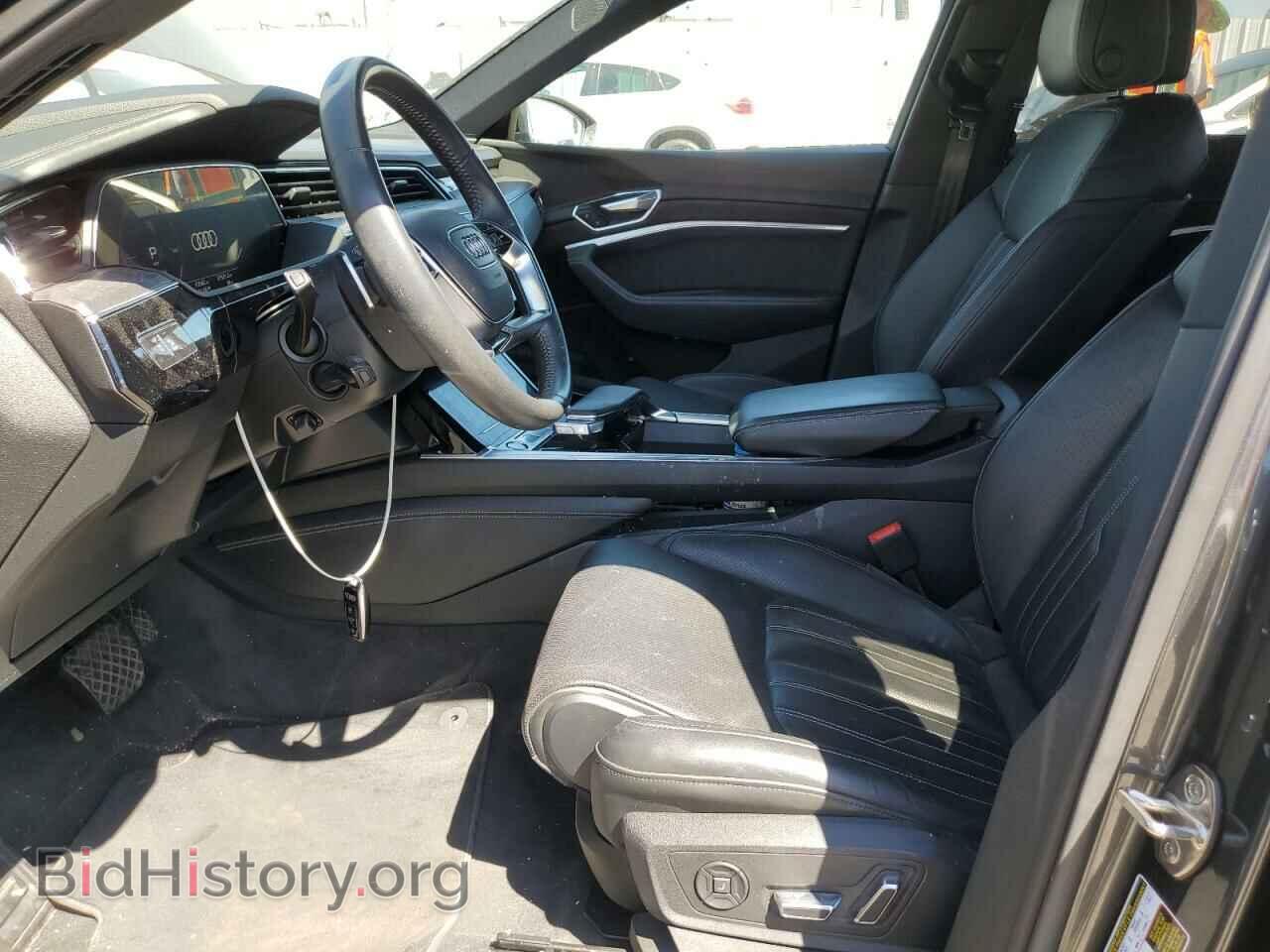 2019 AUDI E-TRON - VIN: WA1VAAGE8KB007872 - Photo 7