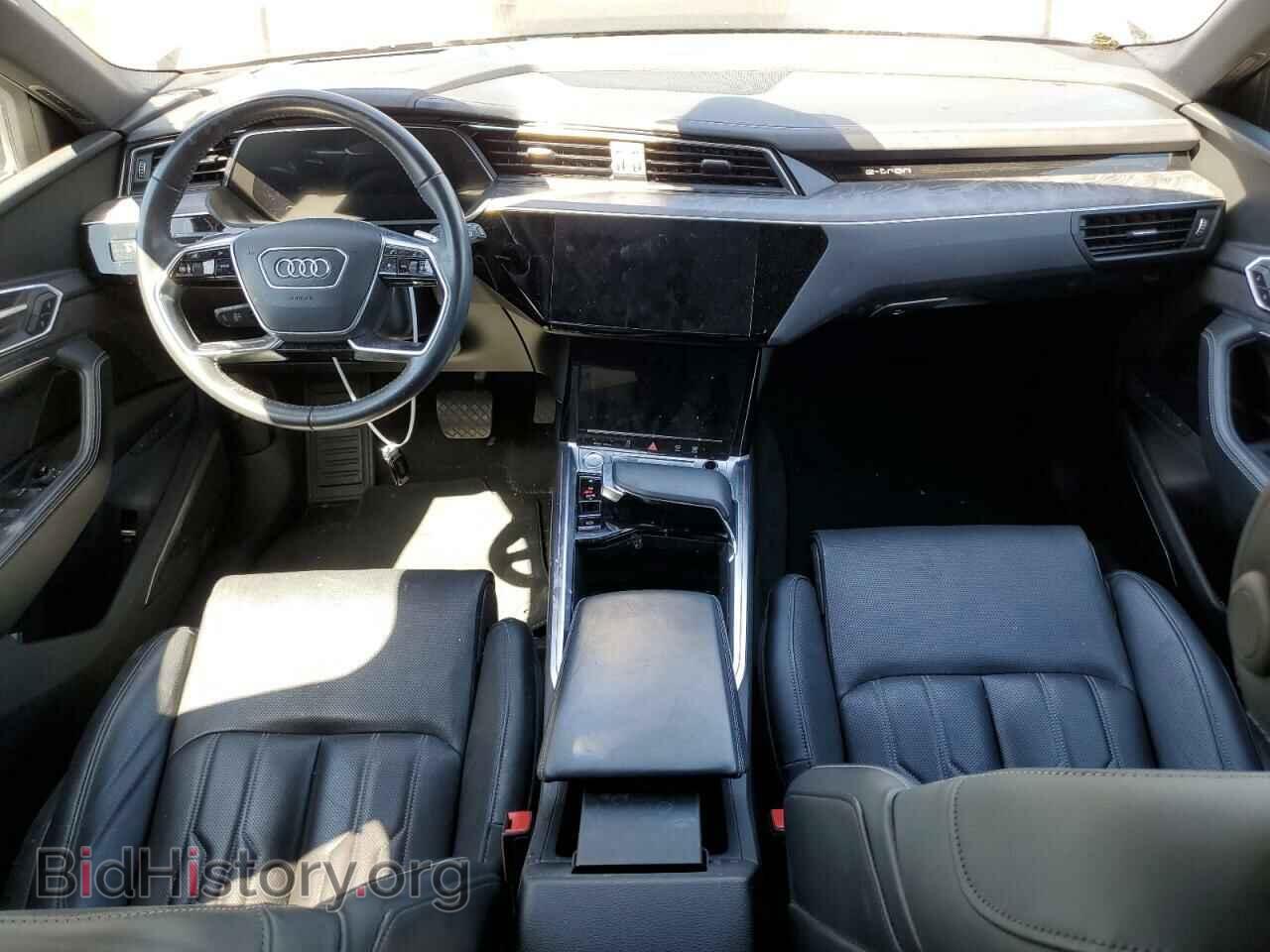 2019 AUDI E-TRON - VIN: WA1VAAGE8KB007872 - Photo 8