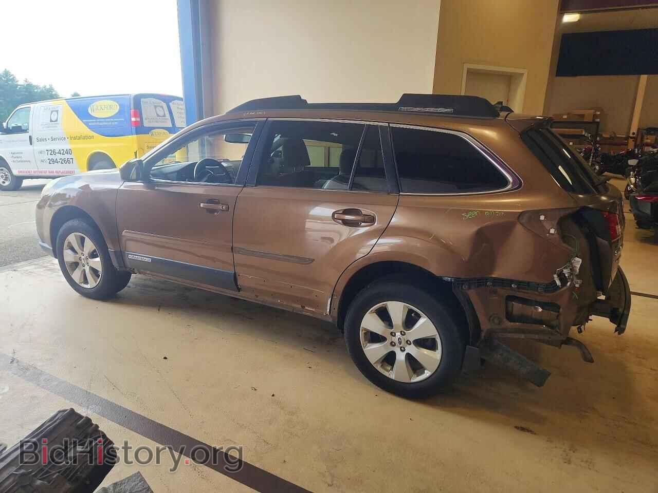 2011 SUBARU OUTBACK - VIN: 4S4BRBKC3B3442592 - Фото 2