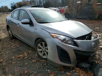2011 Mazda 3 3 I, silver — VIN JM1BL1VG6B1902399, Copart