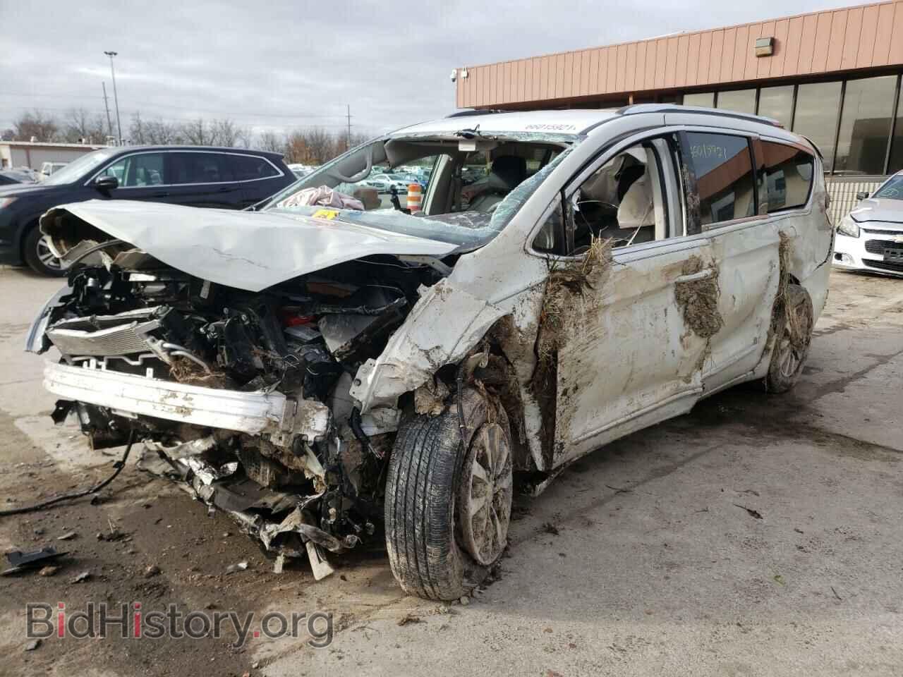 2020 CHRYSLER PACIFICA - VIN: 2C4RC1EG7LR123038 - Photo 2