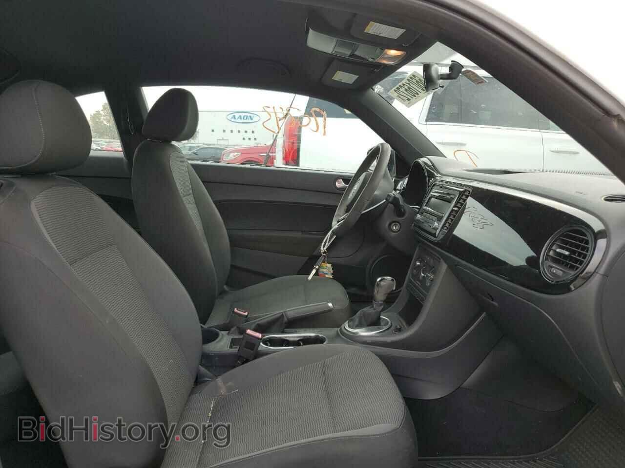2012 VOLKSWAGEN BEETLE - VIN: 3VWFP7AT7CM644665 - Фото 5