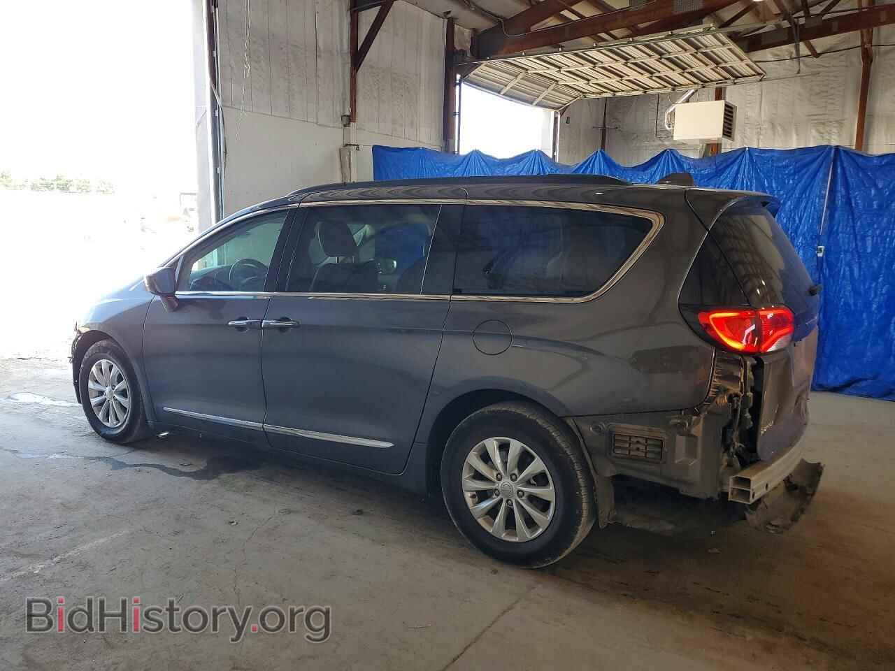 2017 CHRYSLER PACIFICA - VIN: 2C4RC1BG3HR569876 - Photo 2