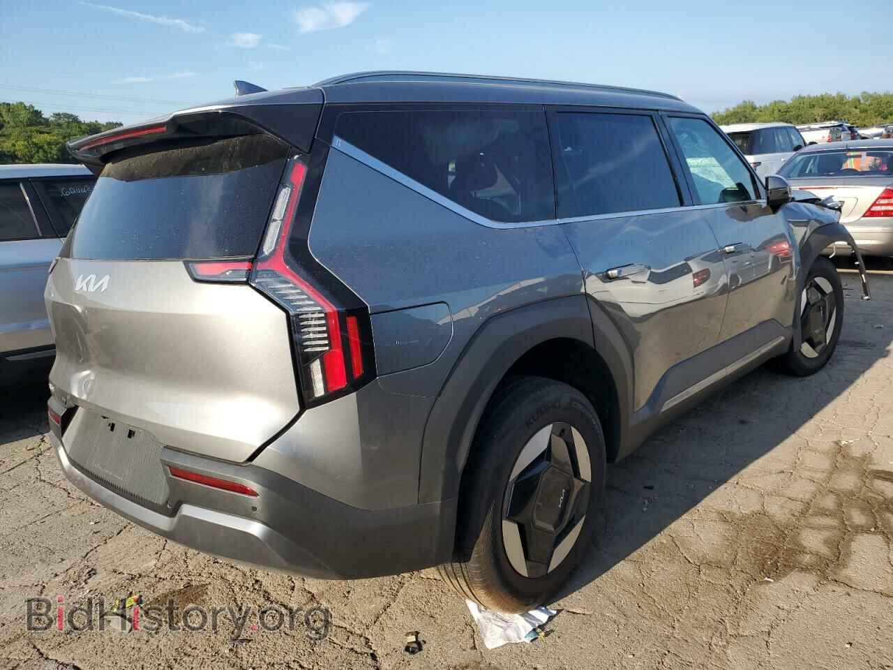2024 KIA EV9 WIND - VIN: KNDAFFS59R6018599 - Photo 3