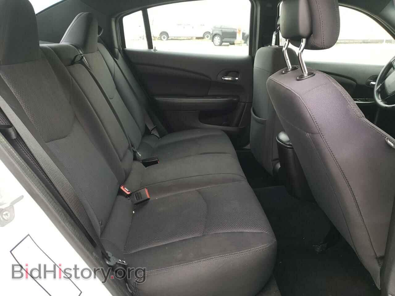 2014 CHRYSLER 200 - VIN: 1C3CCBAB1EN238034 - Фото 6