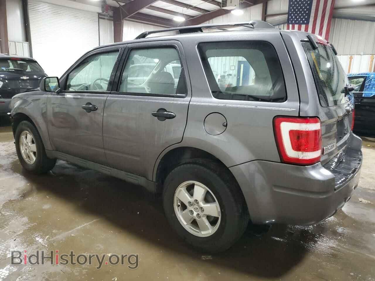 2010 FORD ESCAPE - VIN: 1FMCU0C77AKD43545 - Фото 2