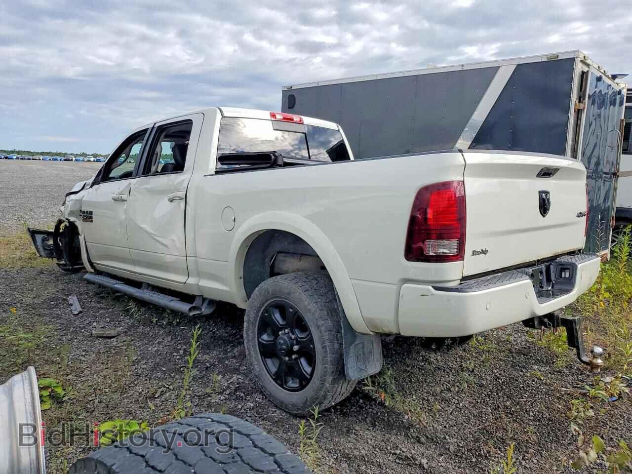 2017 RAM 2500 - VIN: 3C6UR5FL0HG501264 - Photo 2