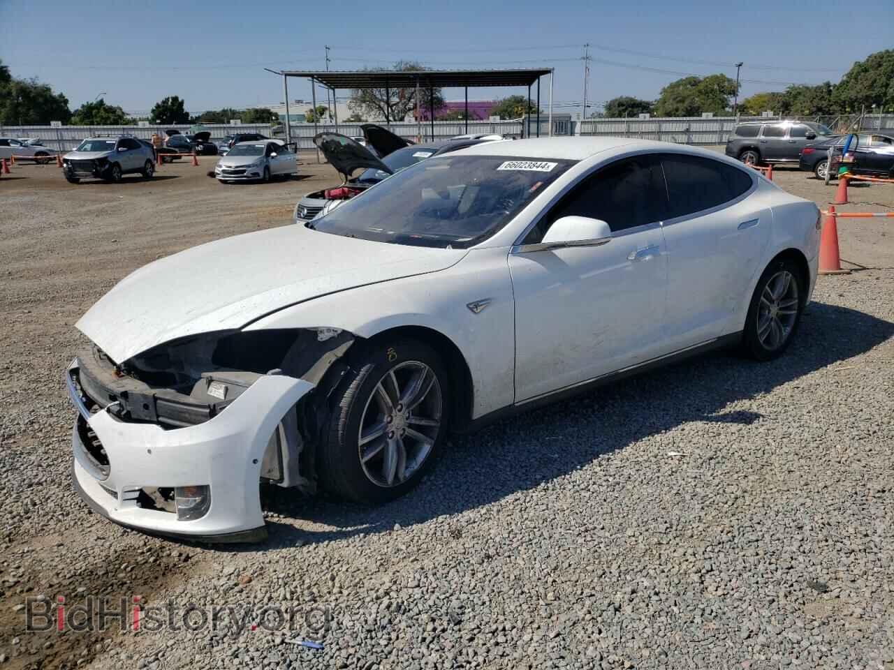 Фотография 5YJSA1S1XEFP51276 - TESLA MODEL S 2014