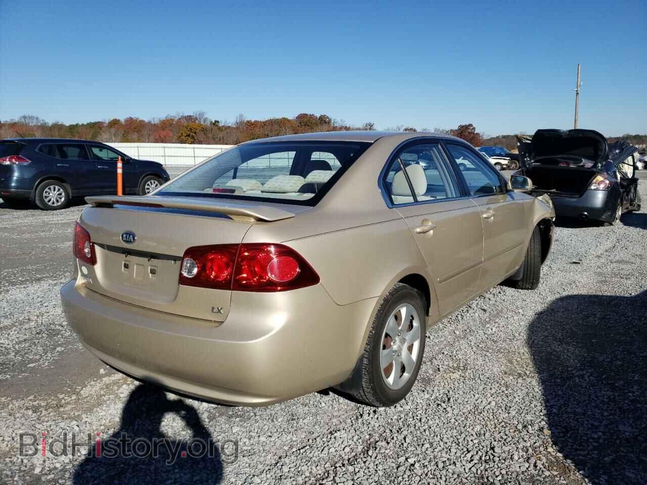 2007 KIA OPTIMA - VIN: KNAGE123375146240 - Фото 4