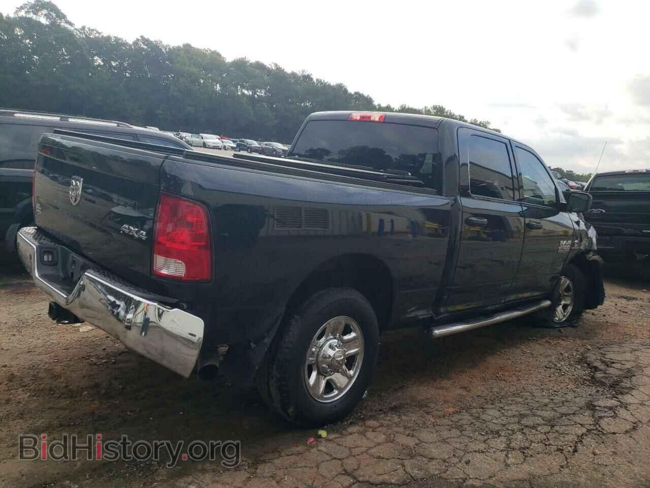 2018 RAM All Models - VIN: 3C6UR5CL6JG419968 - Photo 3