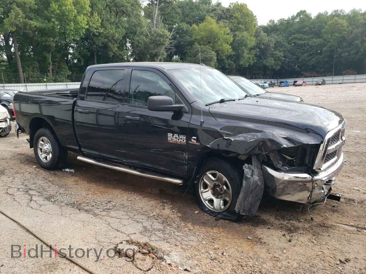 2018 RAM All Models - VIN: 3C6UR5CL6JG419968 - Photo 4