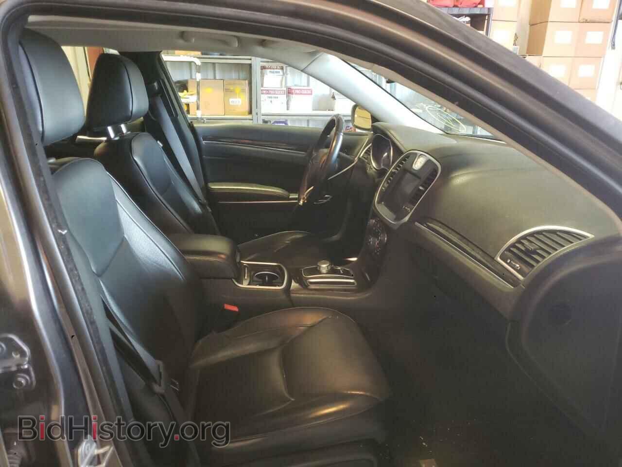 2016 CHRYSLER 300 - VIN: 2C3CCAKG6GH136440 - Фото 5