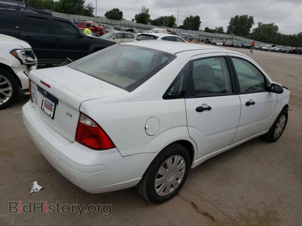 2005 FORD FOCUS - VIN: 1FAFP34N55W246128 - Фото 3