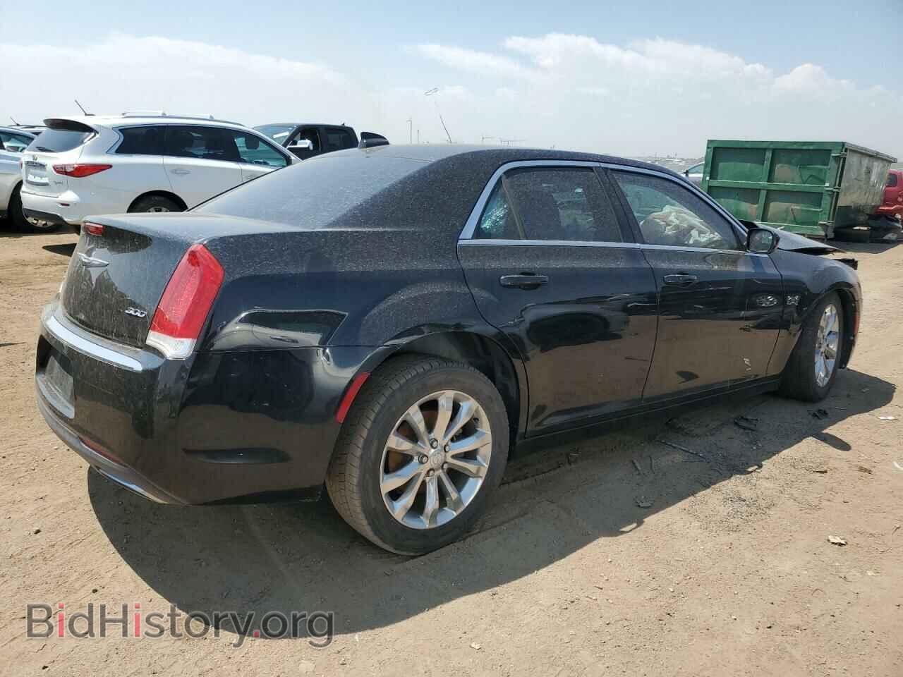 2017 CHRYSLER 300 - VIN: 2C3CCARG2HH610357 - Фото 3