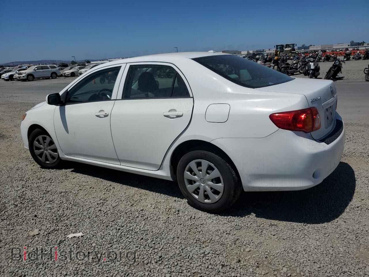 2009 TOYOTA COROLLA - VIN: JTDBL40E499032123 - Фото 2