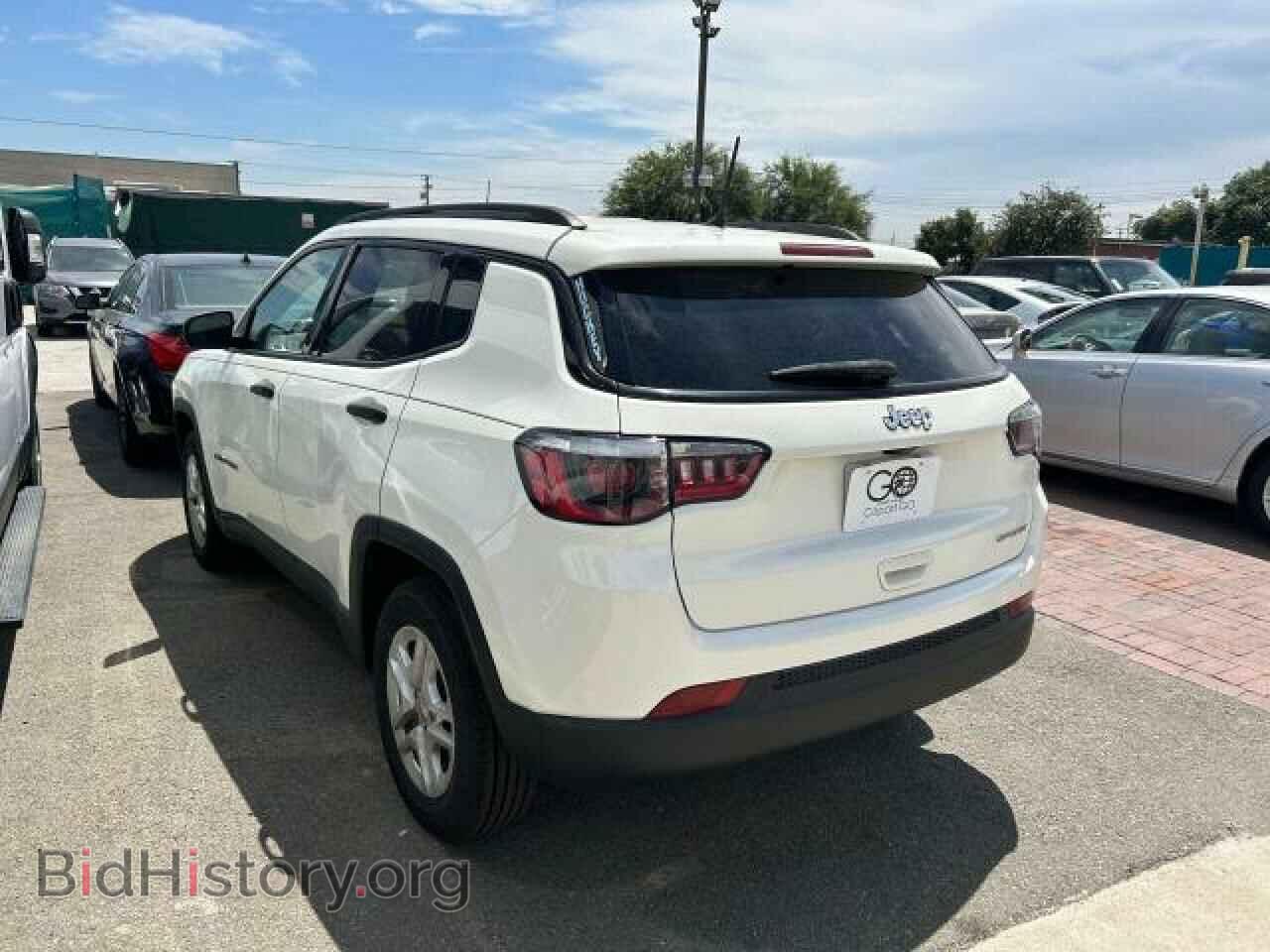 2018 JEEP COMPASS - VIN: 3C4NJCAB4JT204552 - Фото 3