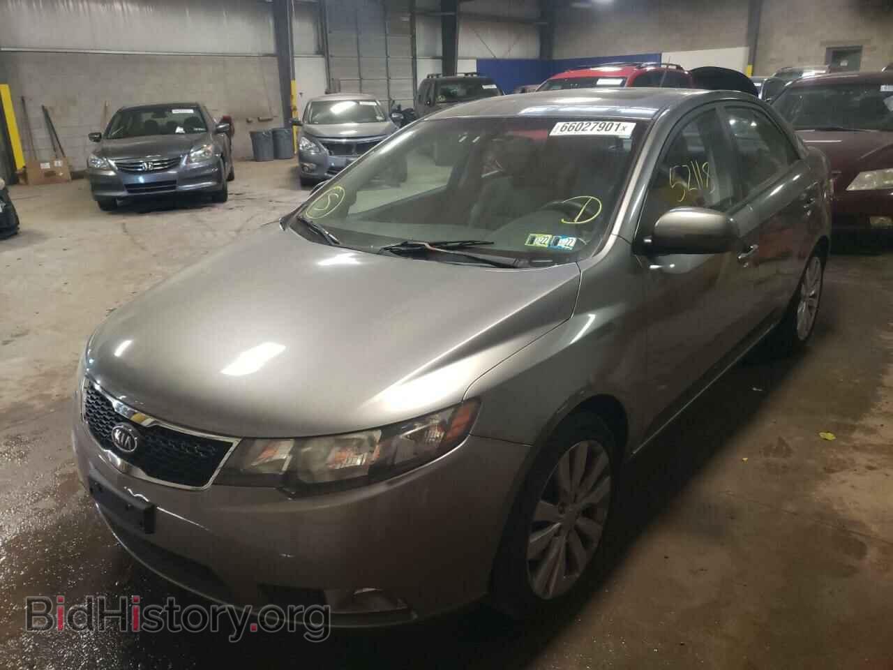 2011 KIA FORTE - VIN: KNAFW4A32B5404090 - Фото 2