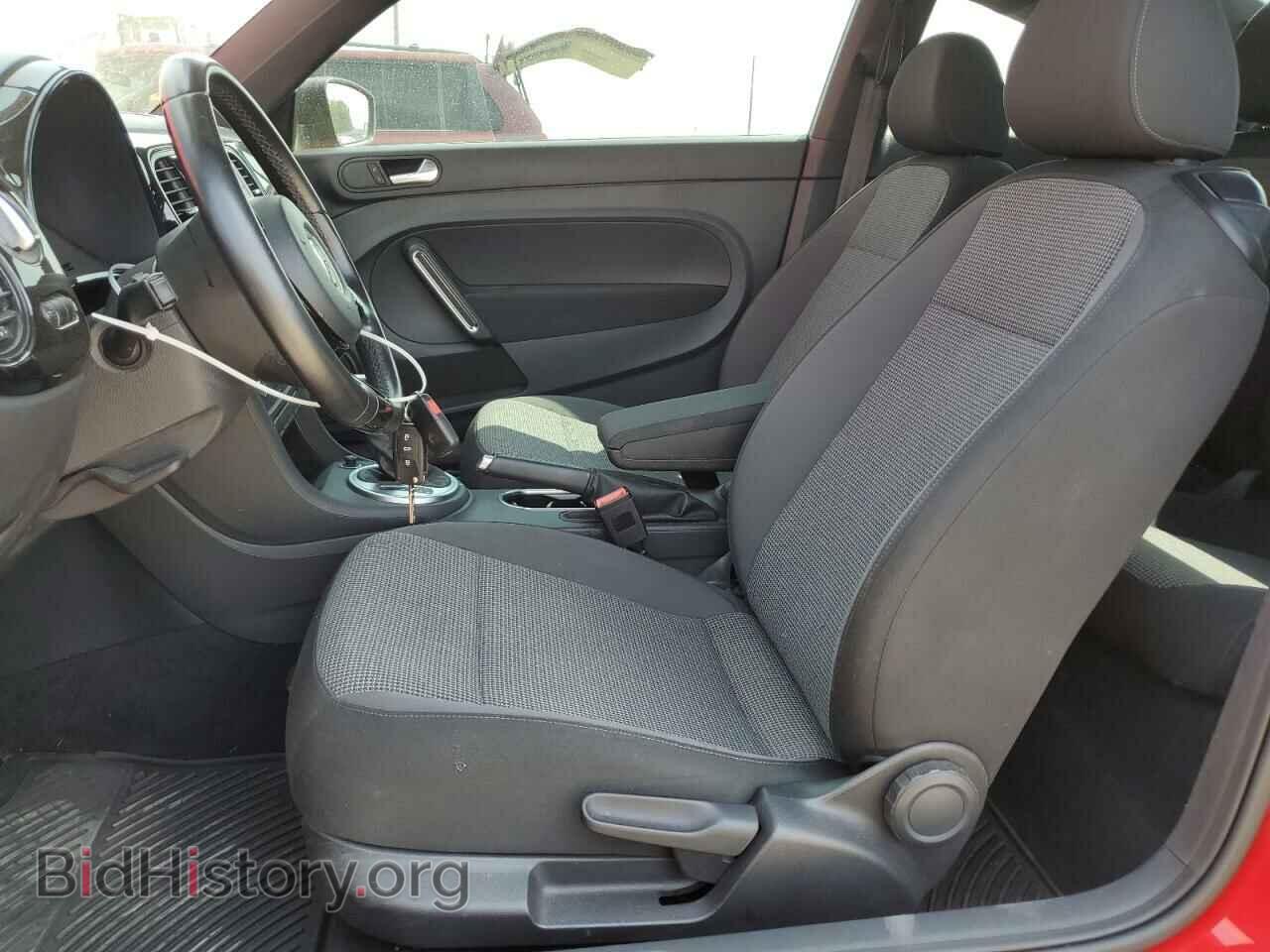2017 VOLKSWAGEN BEETLE - VIN: 3VWF17AT5HM601905 - Фото 7