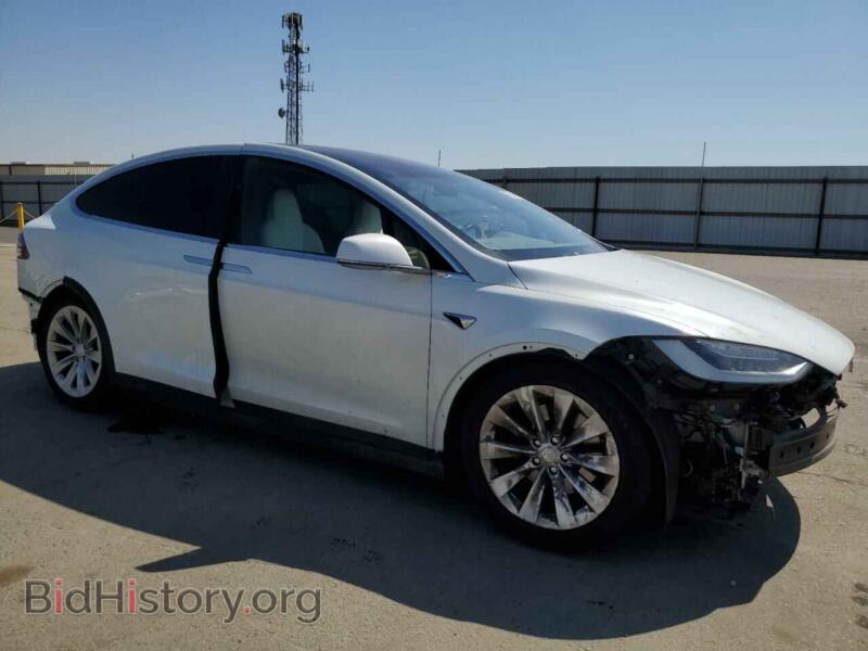 2018 Tesla MODEL X (VIN 5YJXCBE21JF142811) — photo 4 of 14