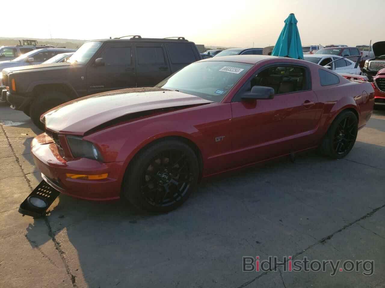 Photo 1ZVHT82H075256385 - FORD MUSTANG 2007