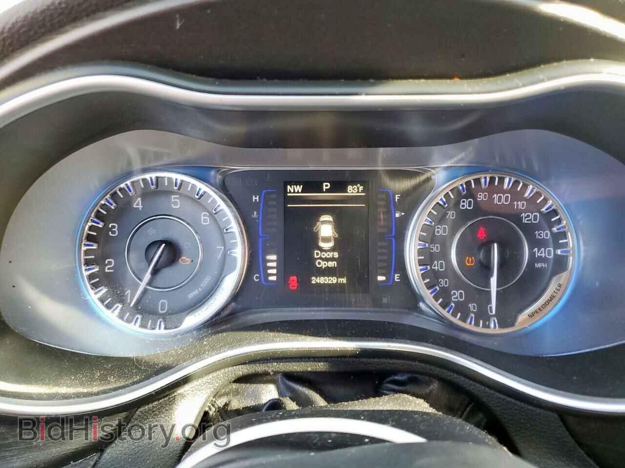 2015 CHRYSLER 200 - VIN: 1C3CCCAB0FN746194 - Фото 9