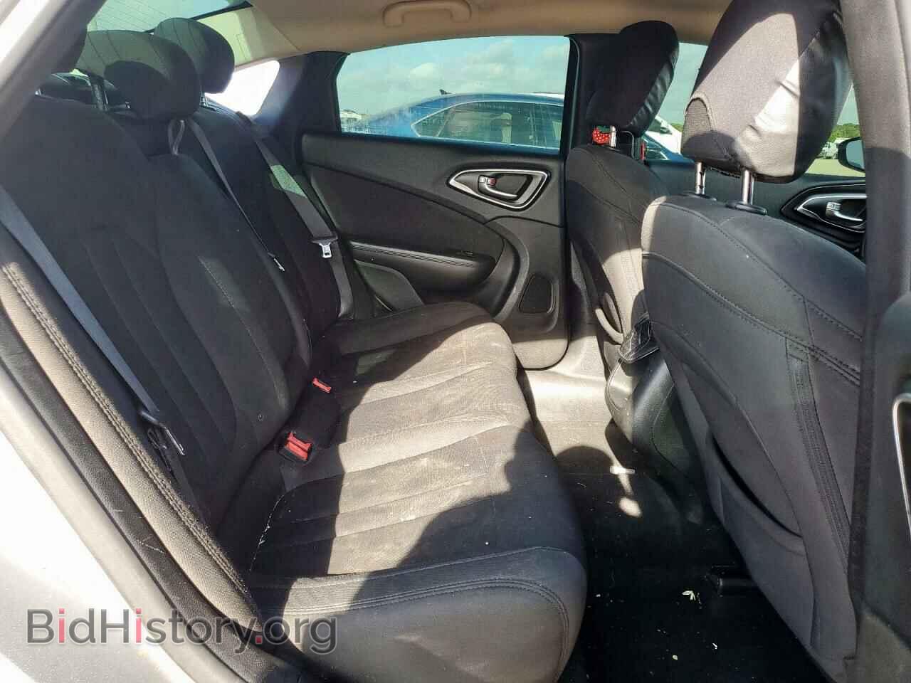 2015 CHRYSLER 200 - VIN: 1C3CCCAB0FN746194 - Фото 10