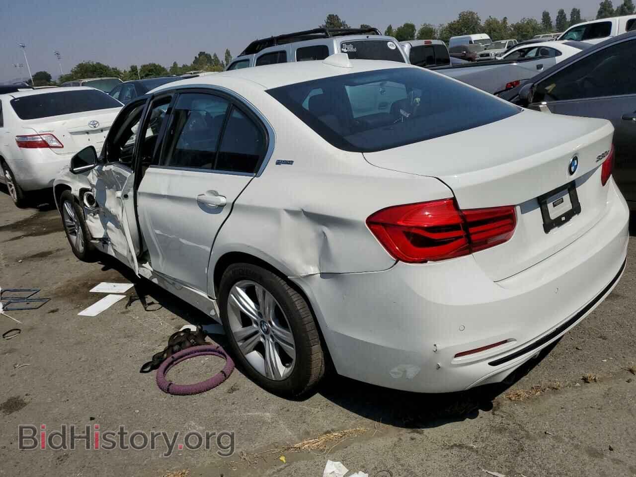 2018 BMW 3 SERIES - VIN: WBA8E1C53JA762796 - Фото 2