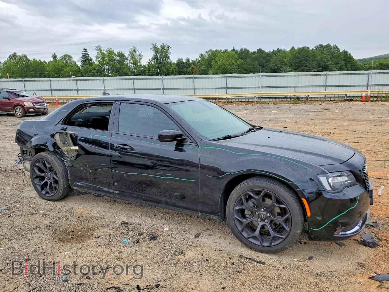 2019 CHRYSLER 300 - VIN: 2C3CCAAG6KH636897 - Photo 4