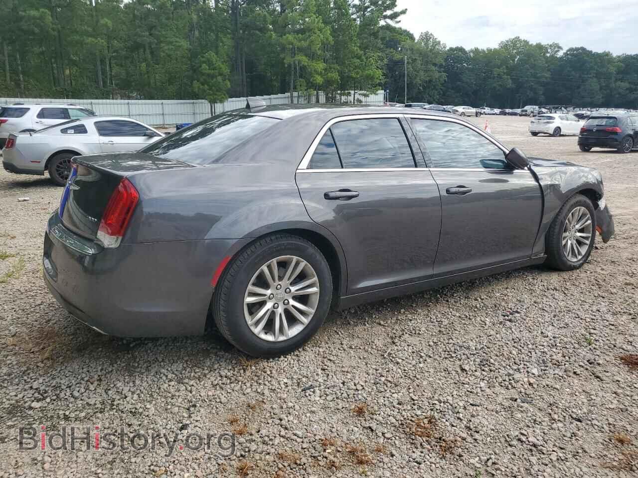 2017 CHRYSLER 300 - VIN: 2C3CCAAG2HH577520 - Фото 3