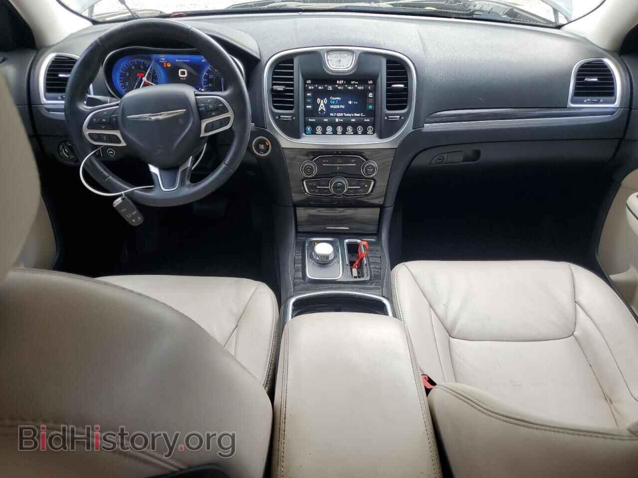2017 CHRYSLER 300 - VIN: 2C3CCAAG2HH577520 - Фото 8