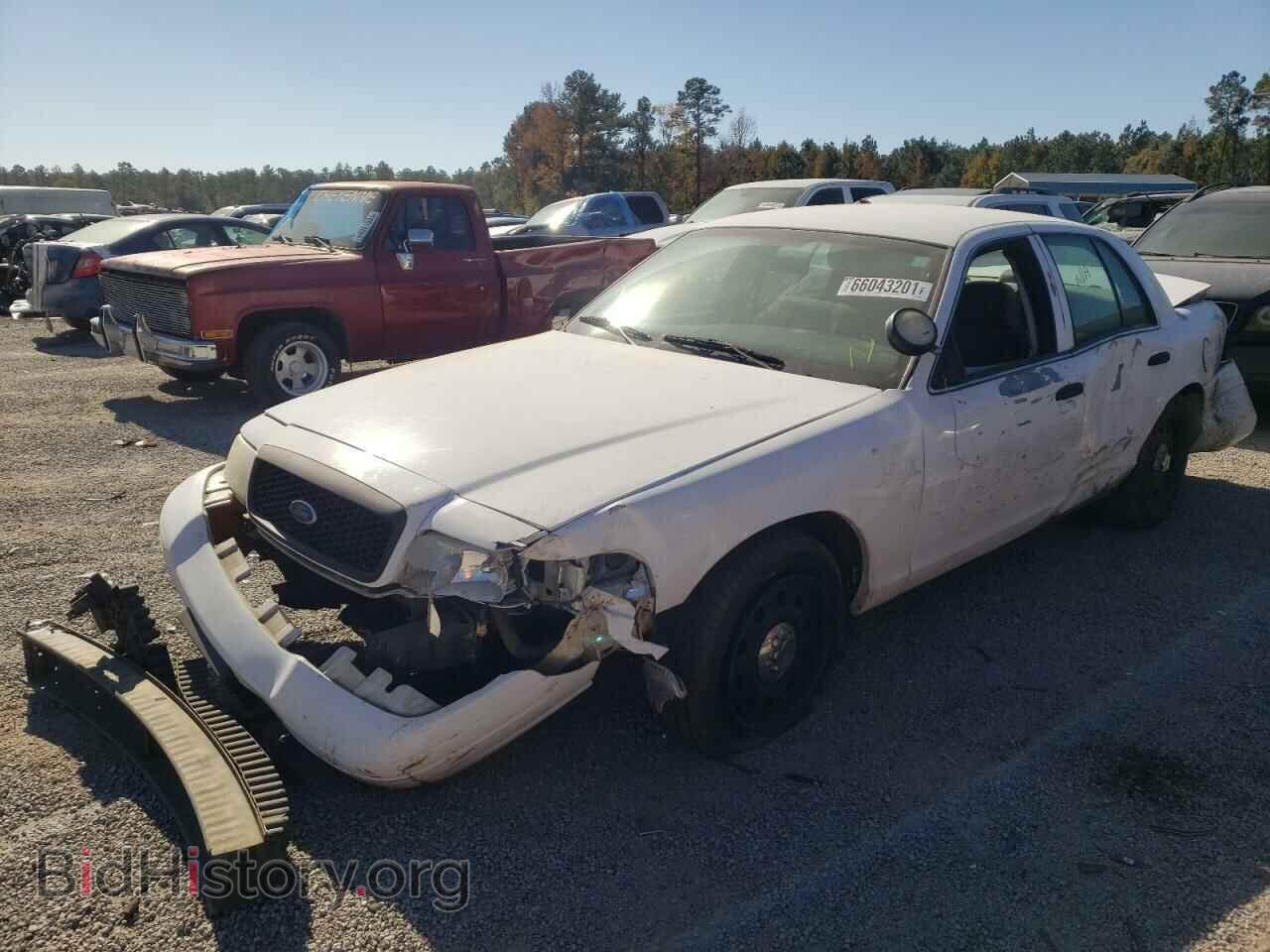 2008 FORD CROWN VIC - VIN: 2FAFP71VX8X124014 - Фото 2
