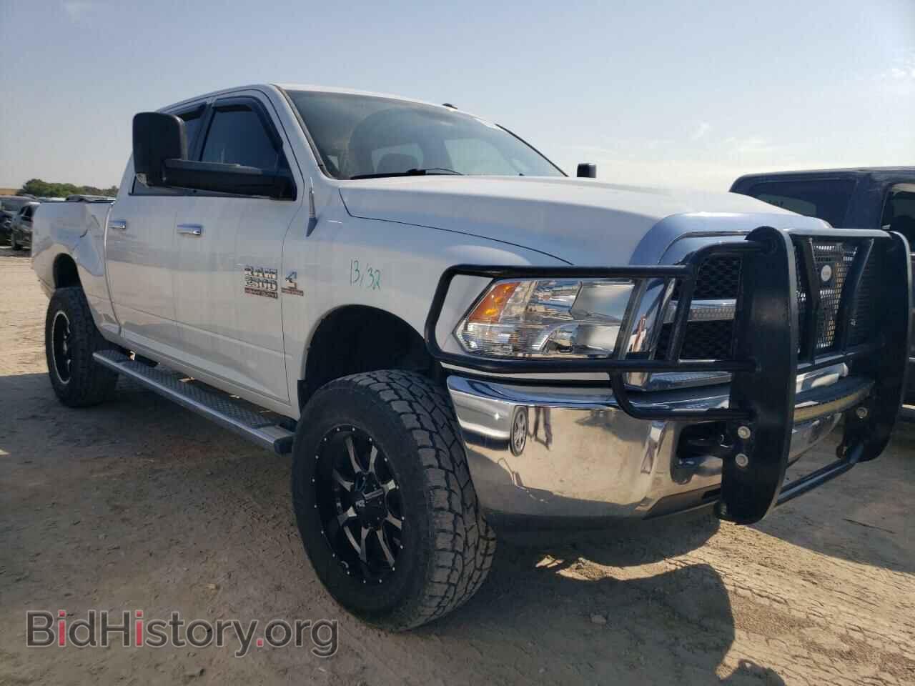 2014 RAM All Models - VIN: 3C6UR5DL5EG120105 - Photo 4