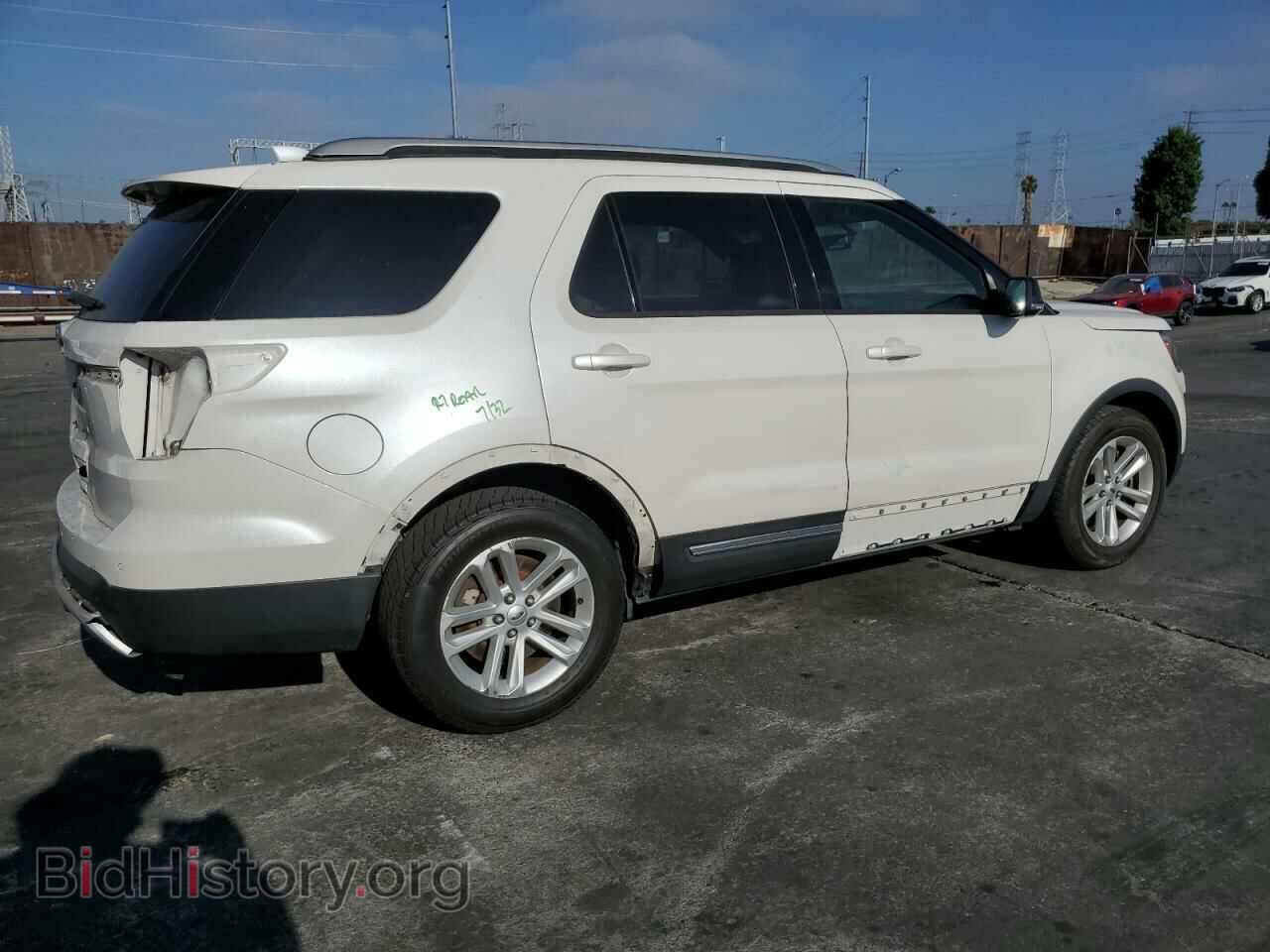 2017 FORD EXPLORER - VIN: 1FM5K7D82HGC55708 - Photo 3