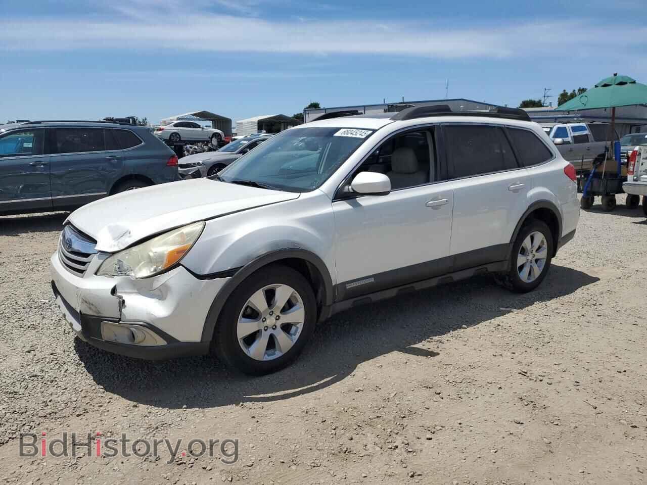 Photo 4S4BRBLC0B3418992 - SUBARU OUTBACK 2011