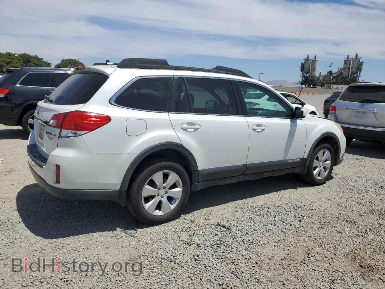 2011 SUBARU OUTBACK - VIN: 4S4BRBLC0B3418992 - Фото 3