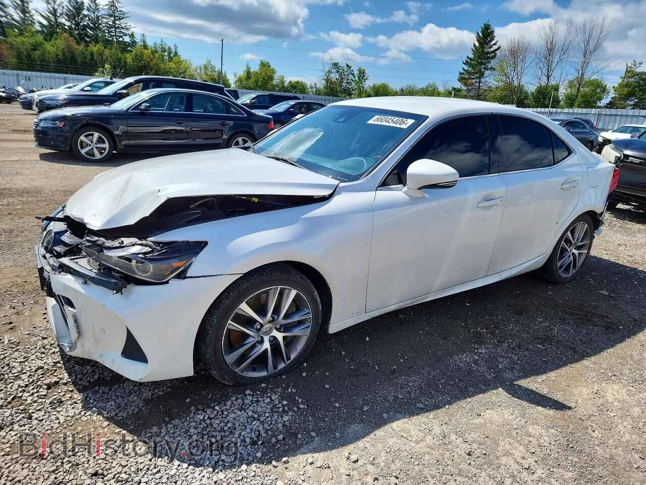 Photo JTHBA1D23H5051979 - LEXUS IS 2017