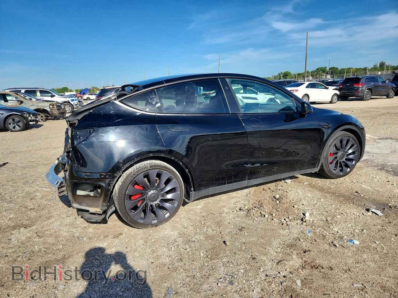 2024 TESLA MODEL Y - VIN: 7SAYGDEF1RF057425 - Фото 3