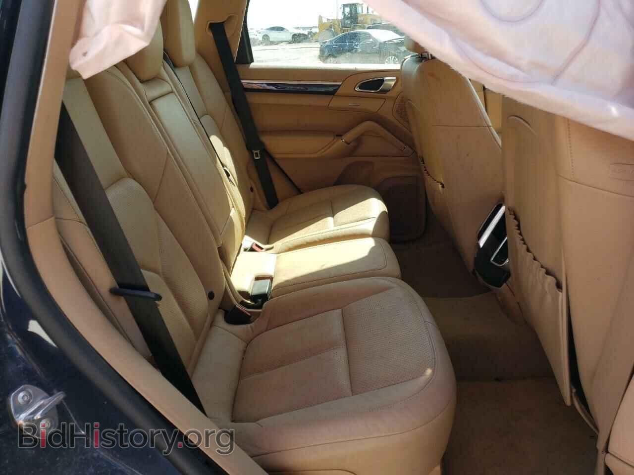 2011 PORSCHE CAYENNE - VIN: WP1AB2A20BLA47037 - Photo 11