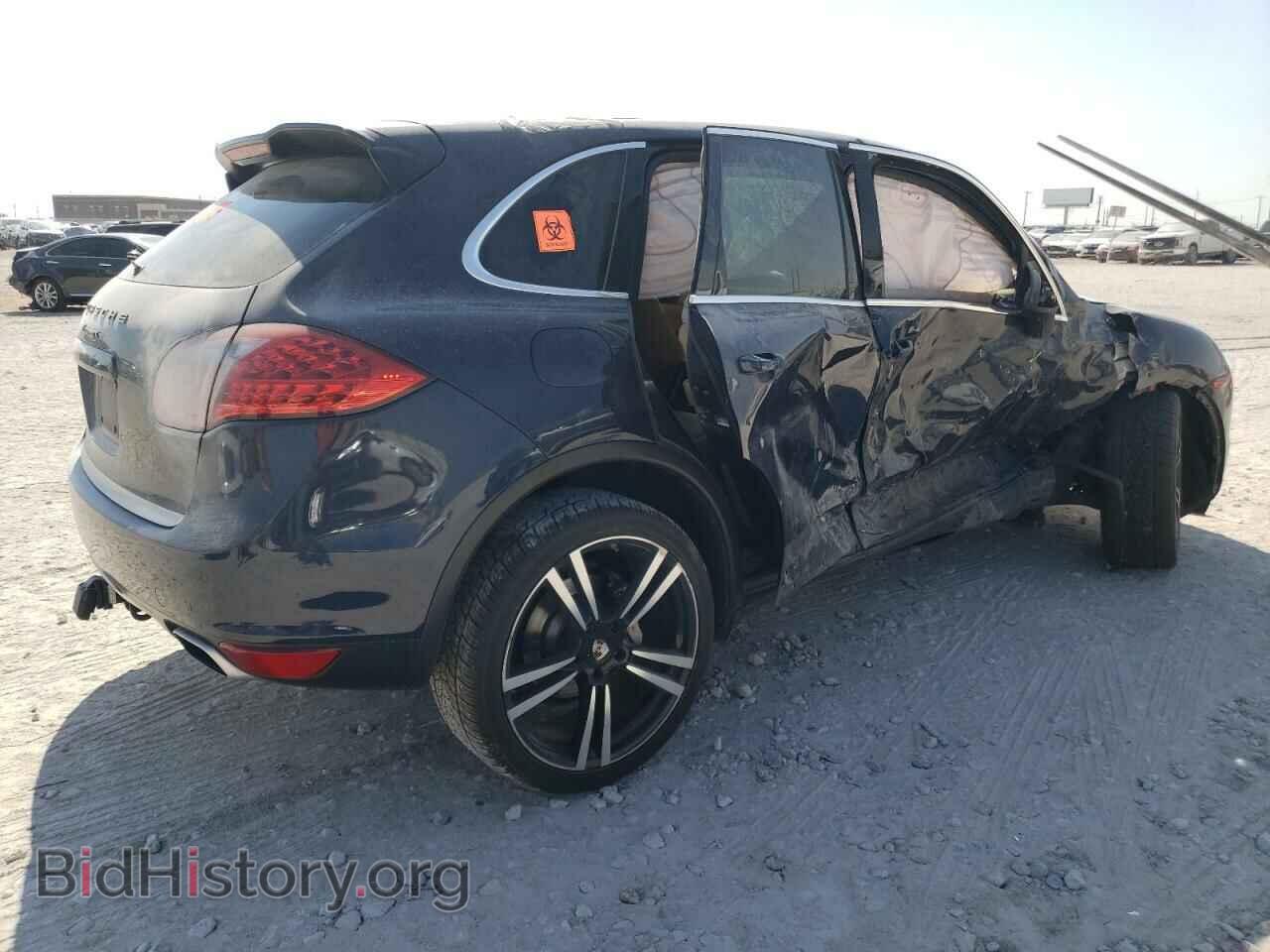 2011 PORSCHE CAYENNE - VIN: WP1AB2A20BLA47037 - Photo 3