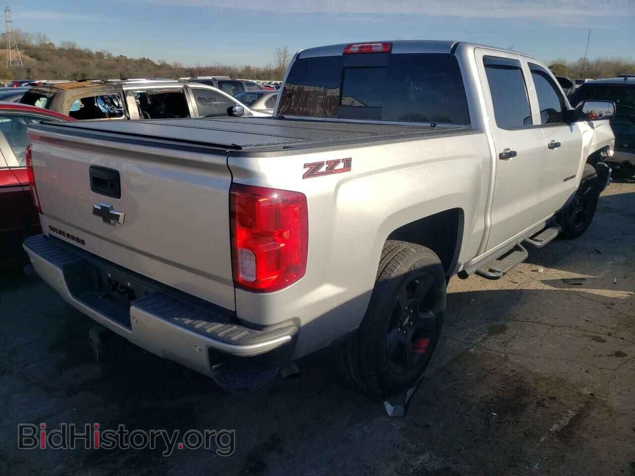 2018 CHEVROLET SILVERADO - VIN: 3GCUKSEC2JG371555 - Фото 4