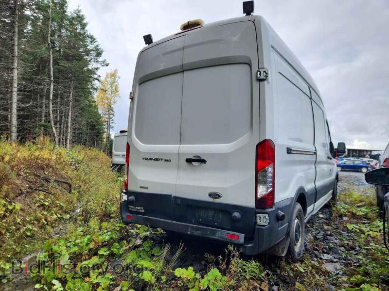 2017 Ford TRANSIT (VIN 1FTBW2XG6HKA79437) — photo 3 of 14