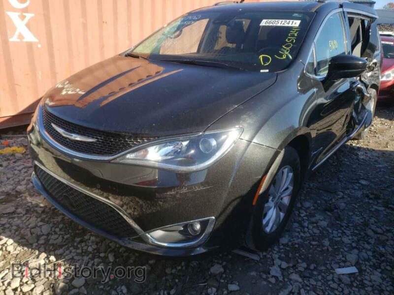 2018 Chrysler PACIFICA (VIN 2C4RC1EG1JR106183) — фото 2 из 10