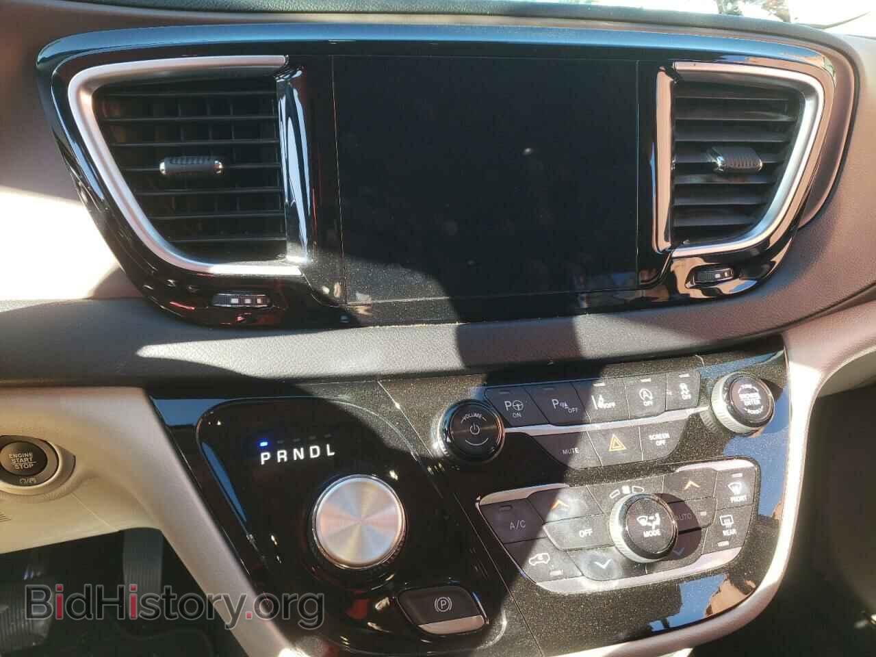 2018 CHRYSLER PACIFICA - VIN: 2C4RC1EG1JR106183 - Фото 9