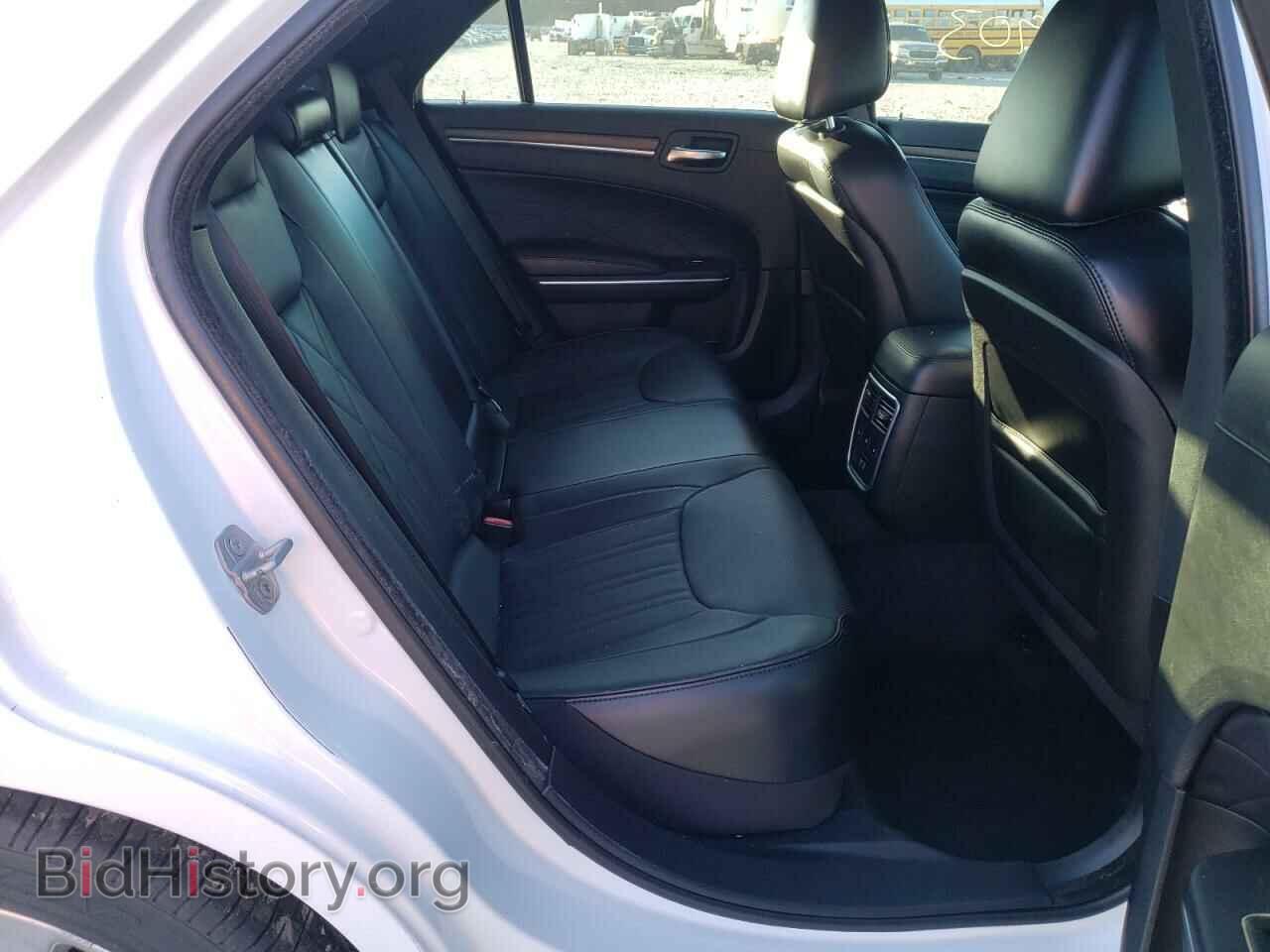2015 CHRYSLER 300 - VIN: 2C3CCAPG2FH830467 - Фото 6