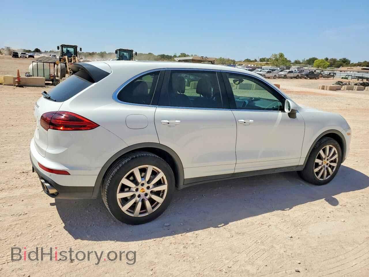 2017 PORSCHE CAYENNE - VIN: WP1AB2A24HLA52752 - Photo 3