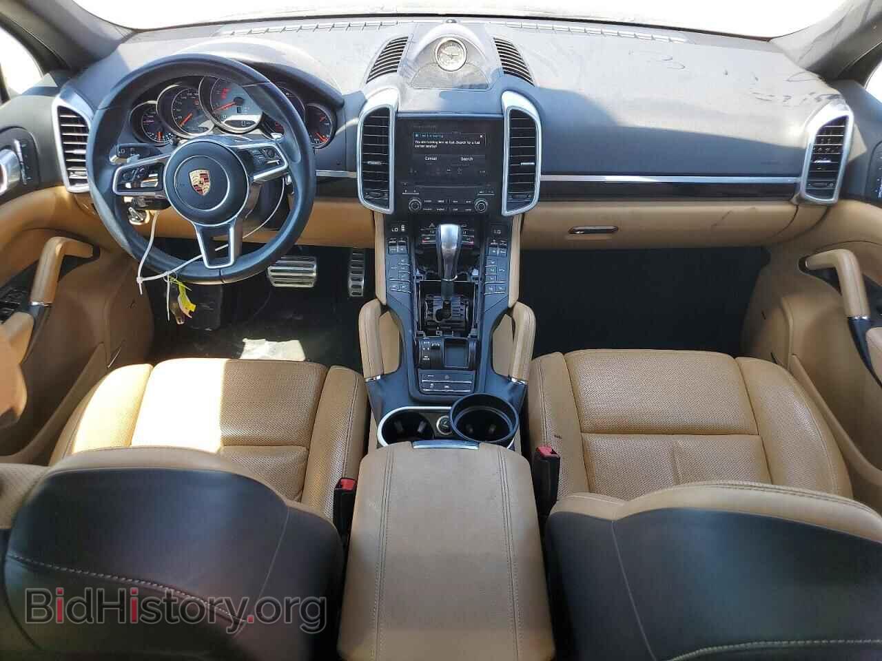 2017 PORSCHE CAYENNE - VIN: WP1AB2A24HLA52752 - Photo 8